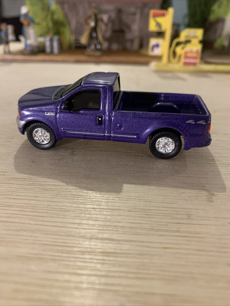 Realtoy Ford F-Series Pick-up Truck- 1:64 Scale Mint Condition