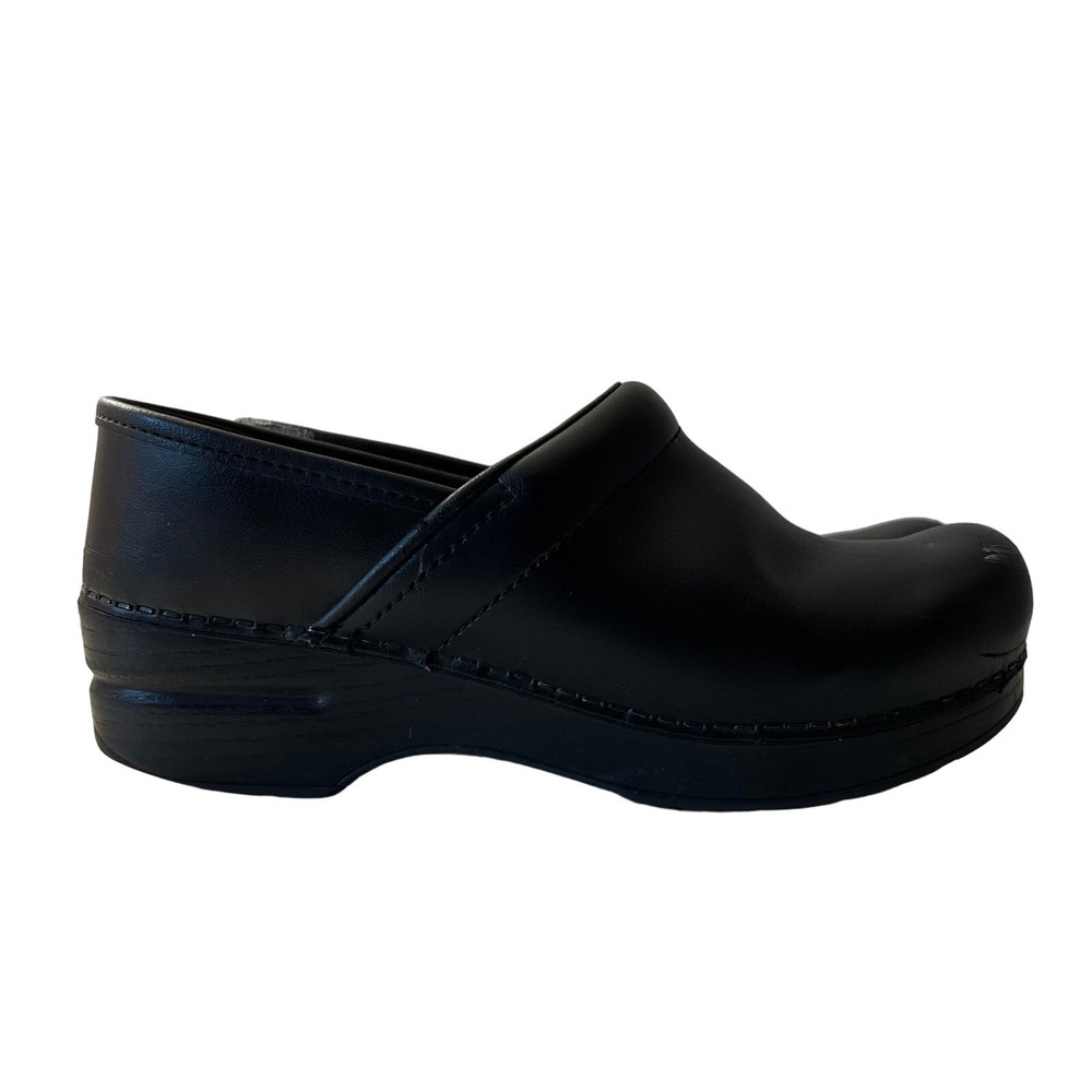 Dansko Women's Leather Professional Slip On Clogs Size 37 Minimalist Workwear
