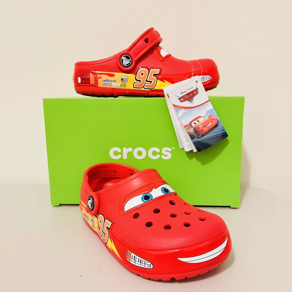 ️ Lightning McQueen Crocs Kids Size 13C (Light-Up) s*