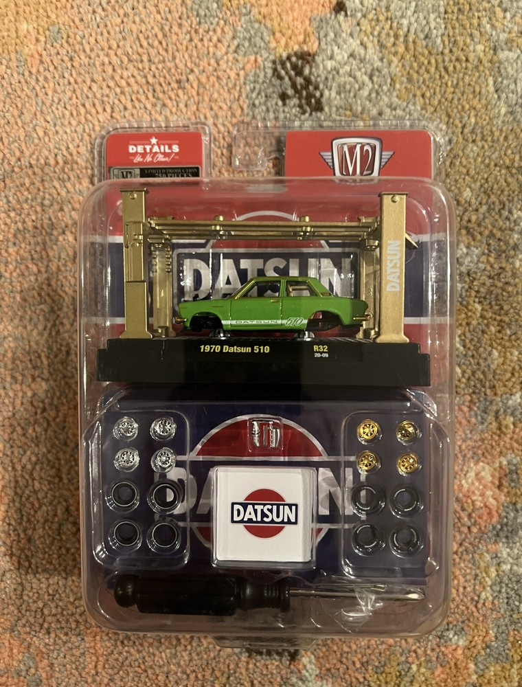 M2 Machines Auto Lift 1970 Datsun 510 Model. 1/750 Chase Piece.