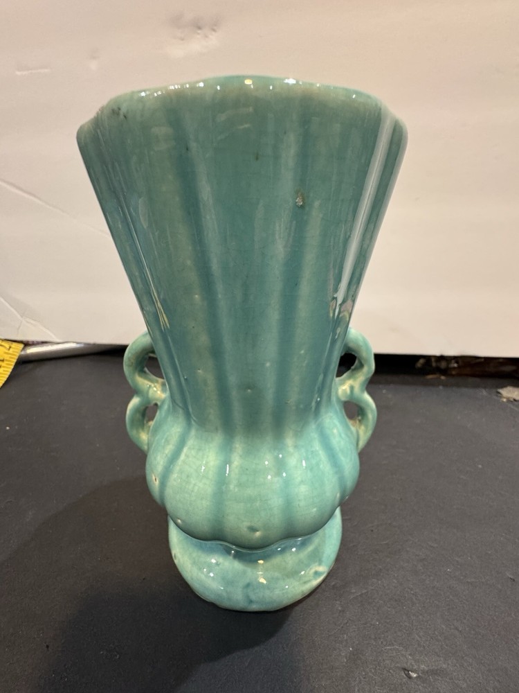 VINTAGE MCCOY VASE 6” TALL GREEN MADE IN USA