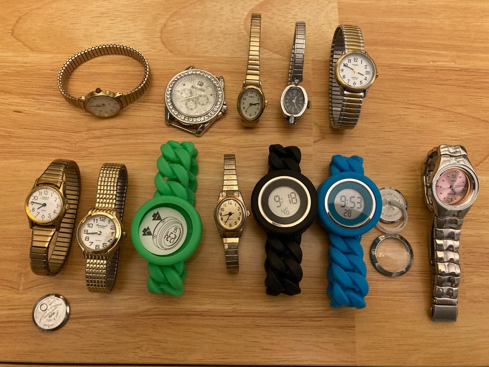 Vintage to Modern Watches 4 working rest are parts or repair (batteries?)