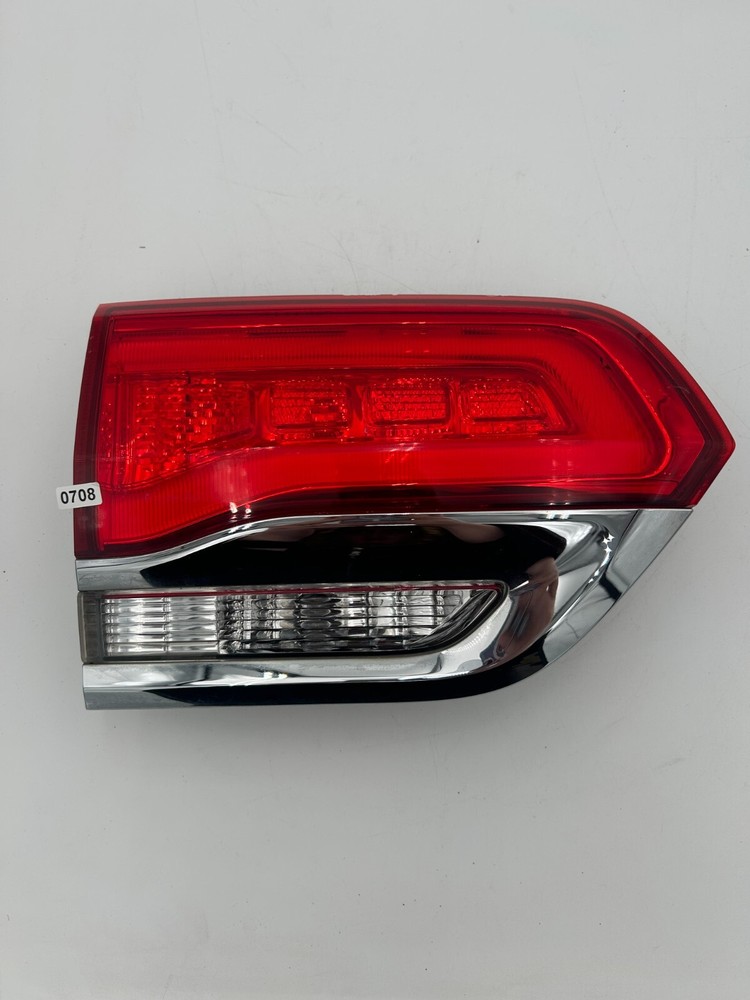 JEEP GRAND CHEROKEE 2014-2018 TAIL LIGHT INNER SIDE LEFT P68110047AC OEM