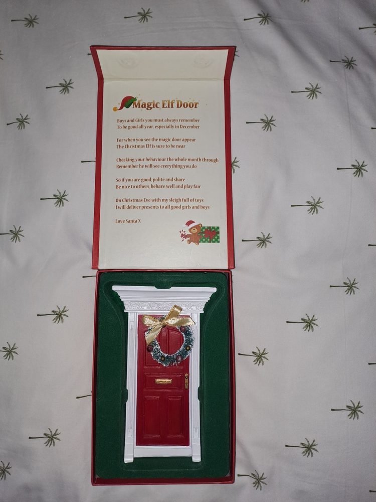 The Magic Elf Door 20cm x 13cm - New Create a magical entry for elf at Christmas