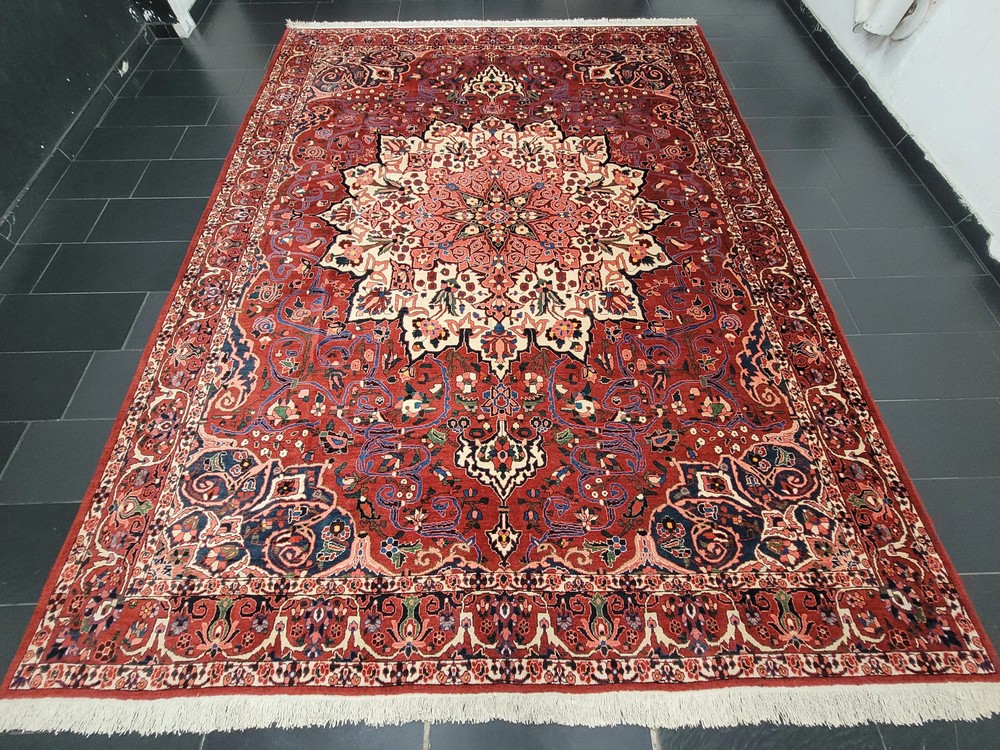 Heriz Rug Cork Wool Old Medallion Pattern