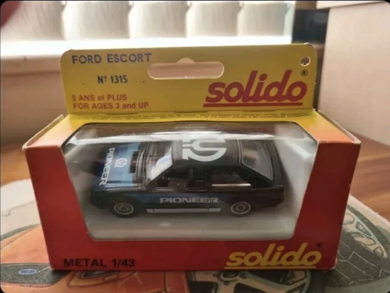 Solido Ford Escort MK3 Diecast Model 1/43 Scale Rare Spec, Great Detail