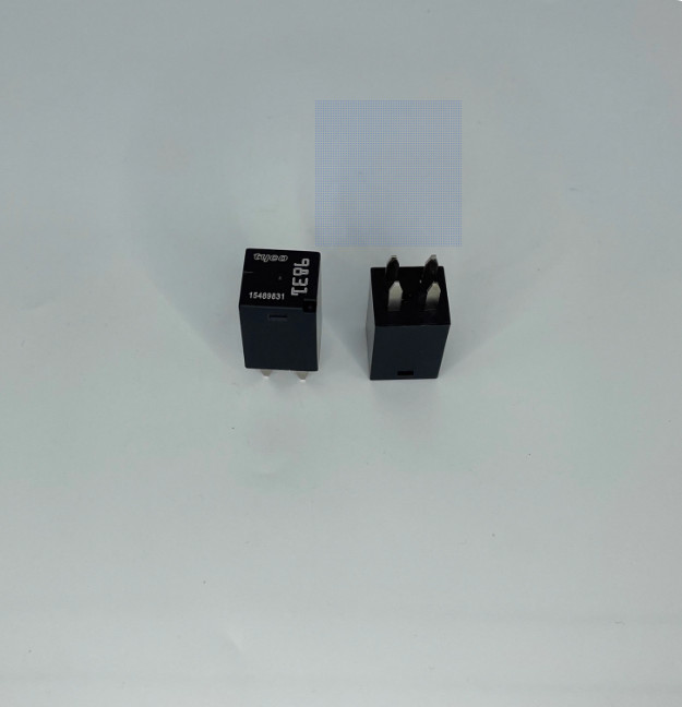 1pcs New Tyco 9831 automotive relay 15489831