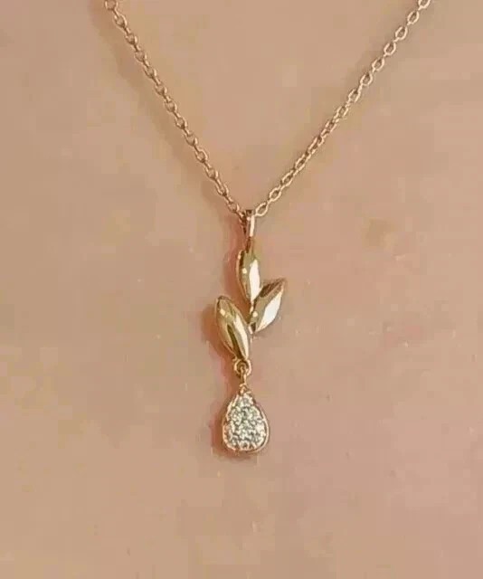 1Ct Round Cut Simulated Diamond Women's Stunning Pendant 14K Yellow Gold Plated