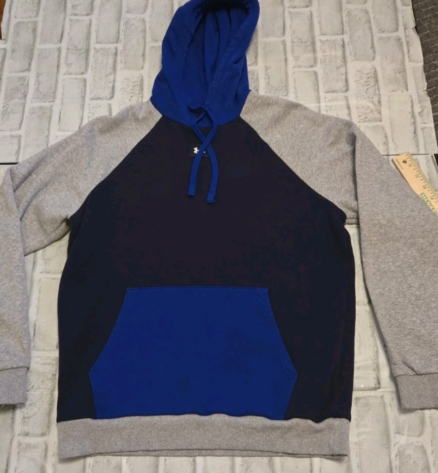 Under Armour Men’s Blue/Grey Hoodie – Size Medium – Pullover Athletic Sweatshirt