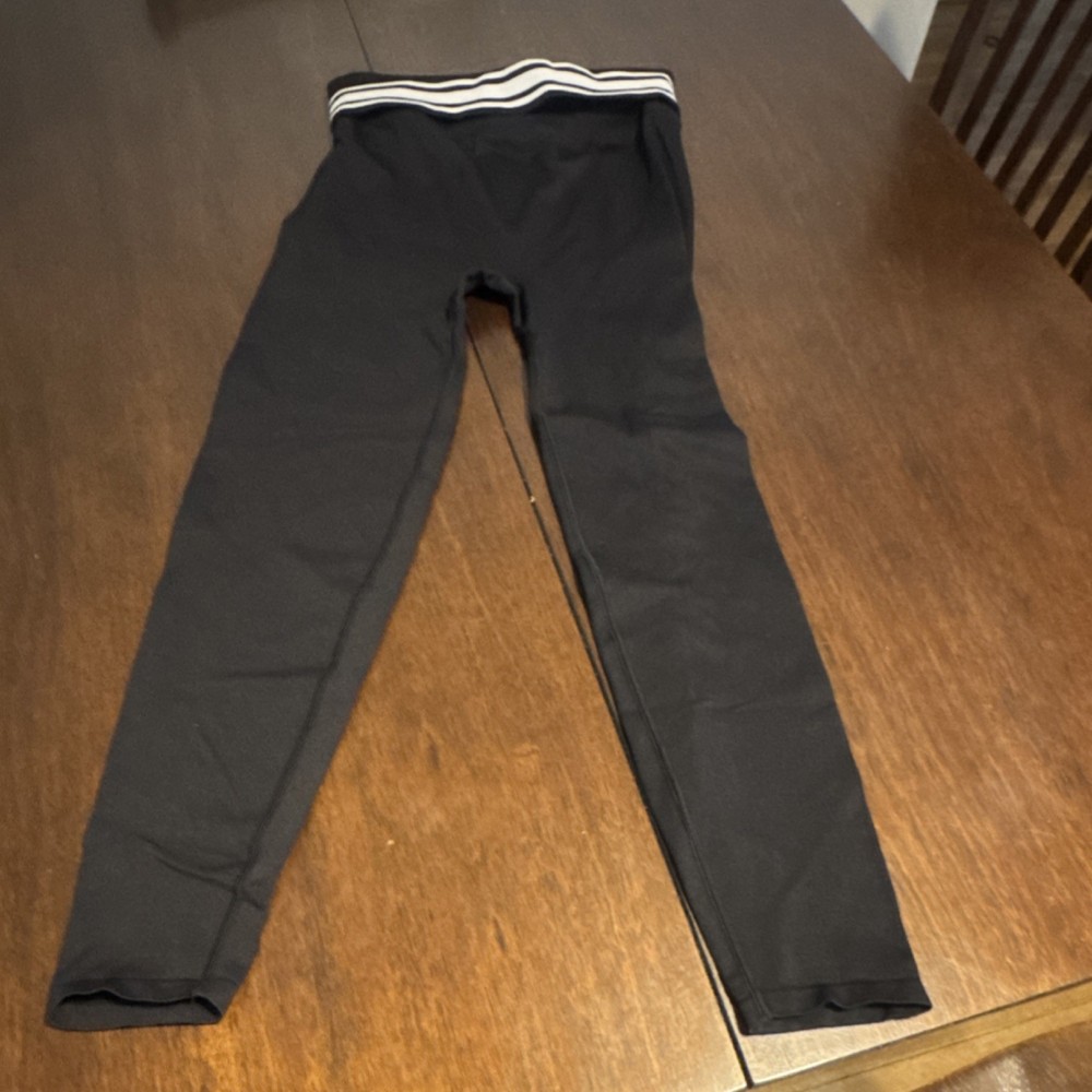 PINK Victoria's Secret Women's Solid Black Leggings Size L Regular