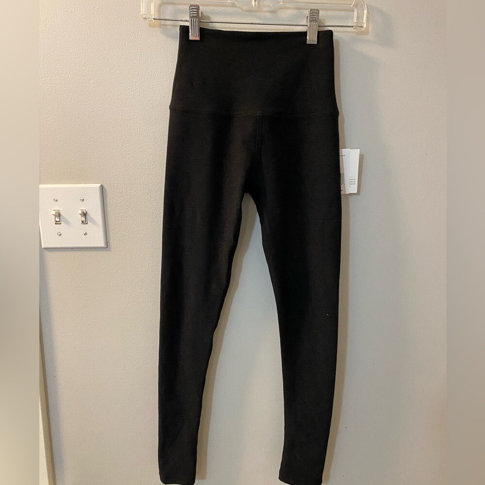 Beyond Yoga NWT 3/4 length dark charcoal heather leggings  high rise XXS