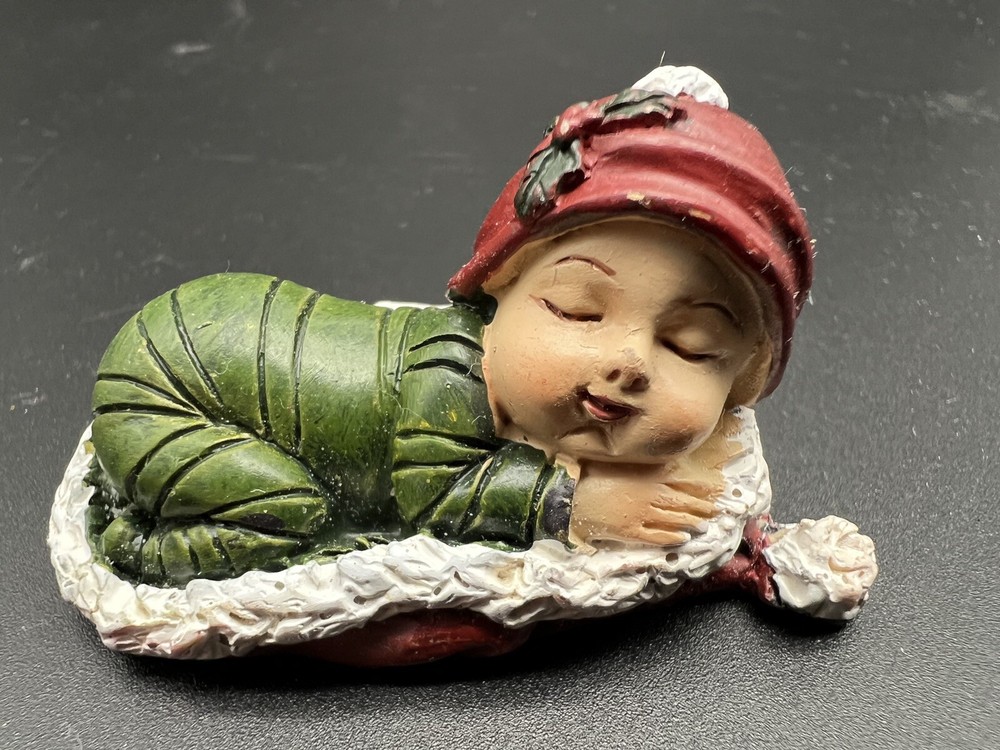 Elf Baby Sleeping Christmas 2 Inch Figurine
