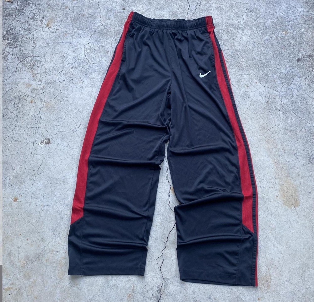 MEN  NIKE TRACKSUIT PANTS (medium)