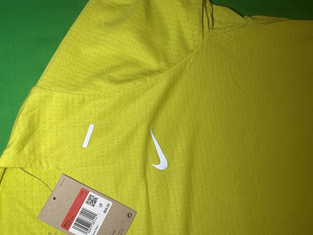 Nike Men's Dri-Fit Rise 365 Running Training Top Tee CJ5420-308 Bright Cactus L