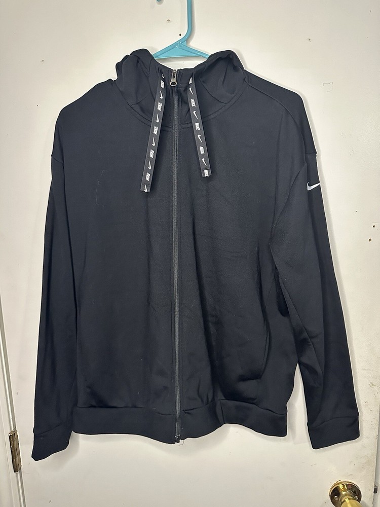 Nike Sport Full Zip Athletic Jacket for Men in Sleek Black Style – Lightweight Performance Outerwear