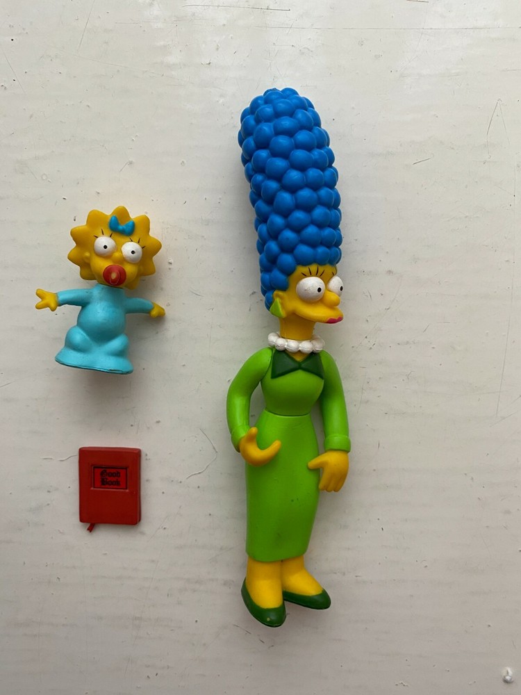 PLAYMATES INTERACTIVE THE SIMPSONS S 10 SUNDAY BEST MARGE & MAGGIE FIGURES WOS
