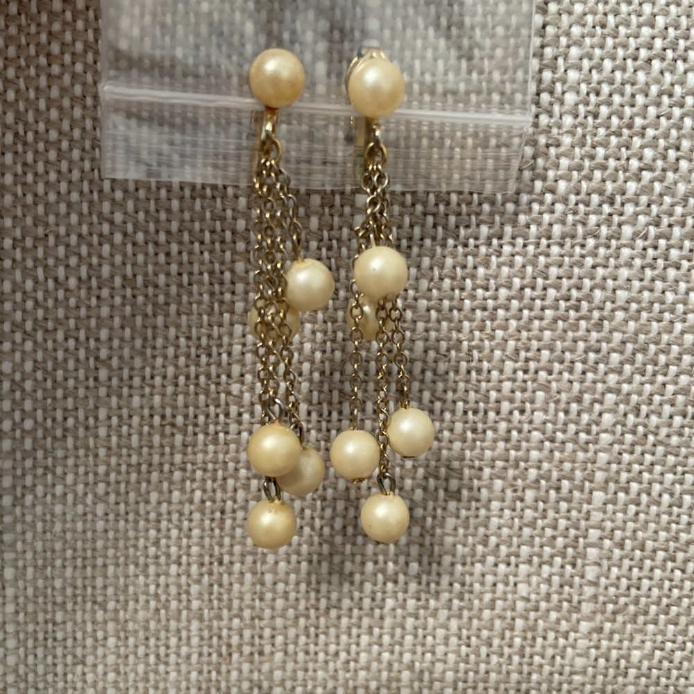 Vintage Cluster Faux Pearl Clip On Dangle Earrings Gold Tone Chain