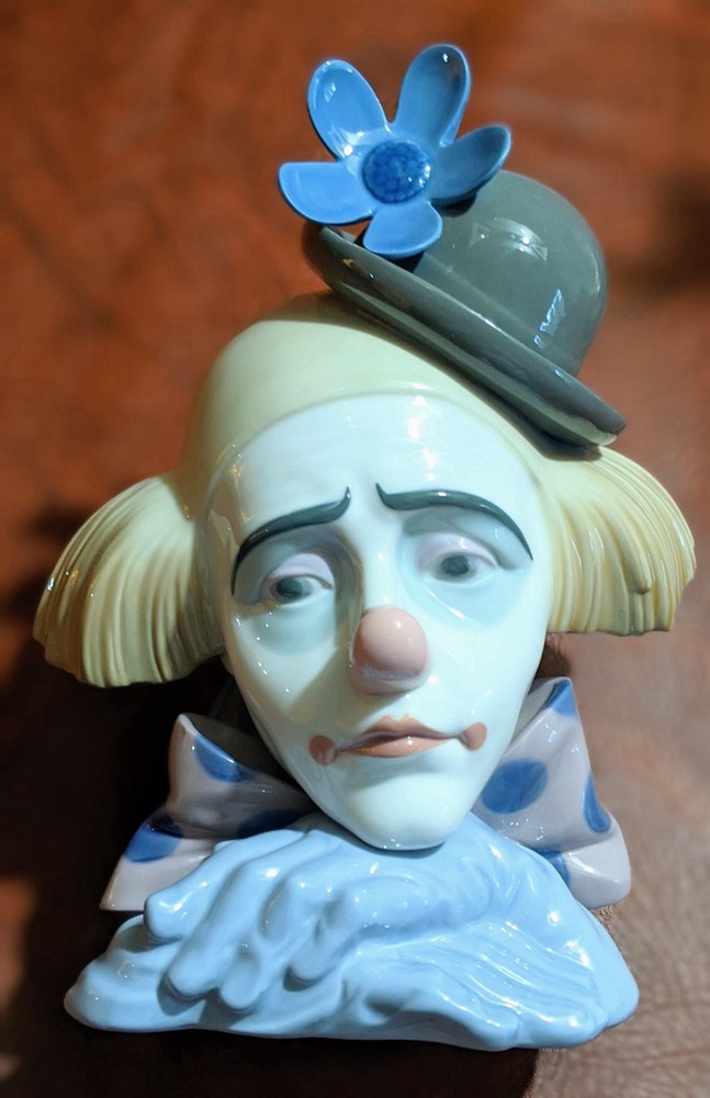 Lladro collectible figurines elegant handcrafted porcelain art