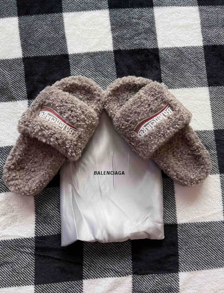 Grey Balenciaga Fur Slides (rep)