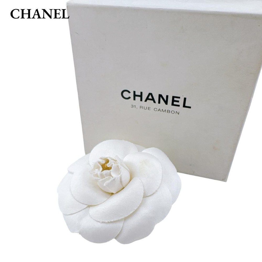 Chanel White Camellia Brooch Corsage Jewelry Preloved