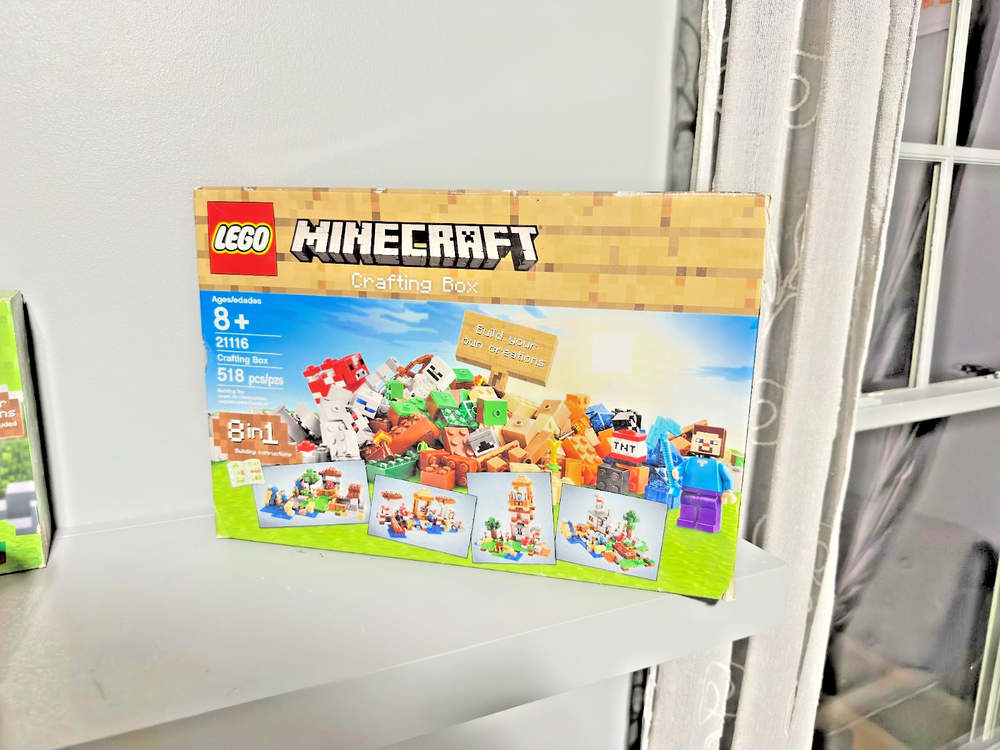 LEGO Minecraft: Crafting Box (21116)