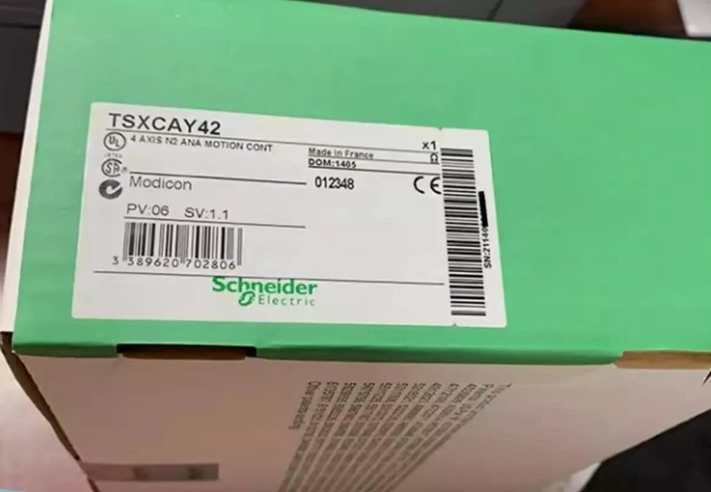 New In Box Schneider TSXCAY42 PLC Controller Module TSXCAY42