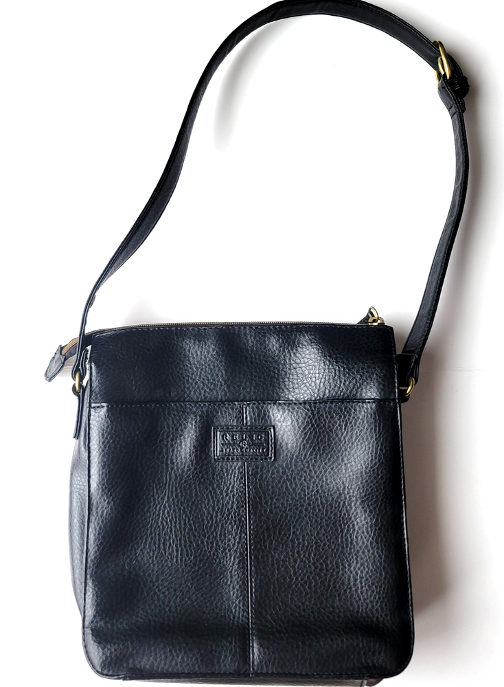 RELIC Black Pebbled Faux Leather Shoulder Bag Zip Top Purse EUC