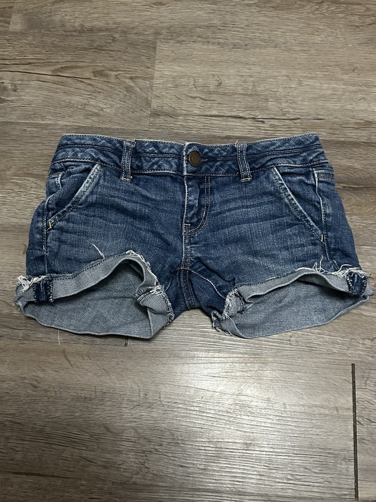 American Eagle Outfitters Women's Size 0 Frayed Medium Wash Stretch Jean Shorts