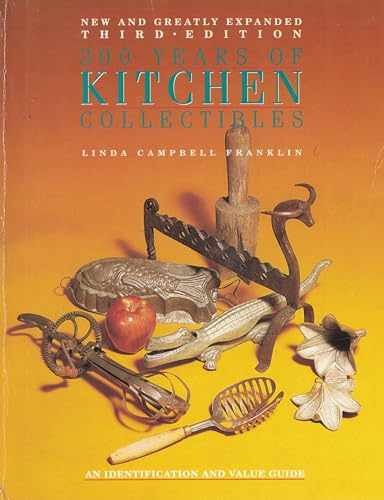 Three Hundred Years of Kitchen - Paperback, by Franklin Linda C. - Good