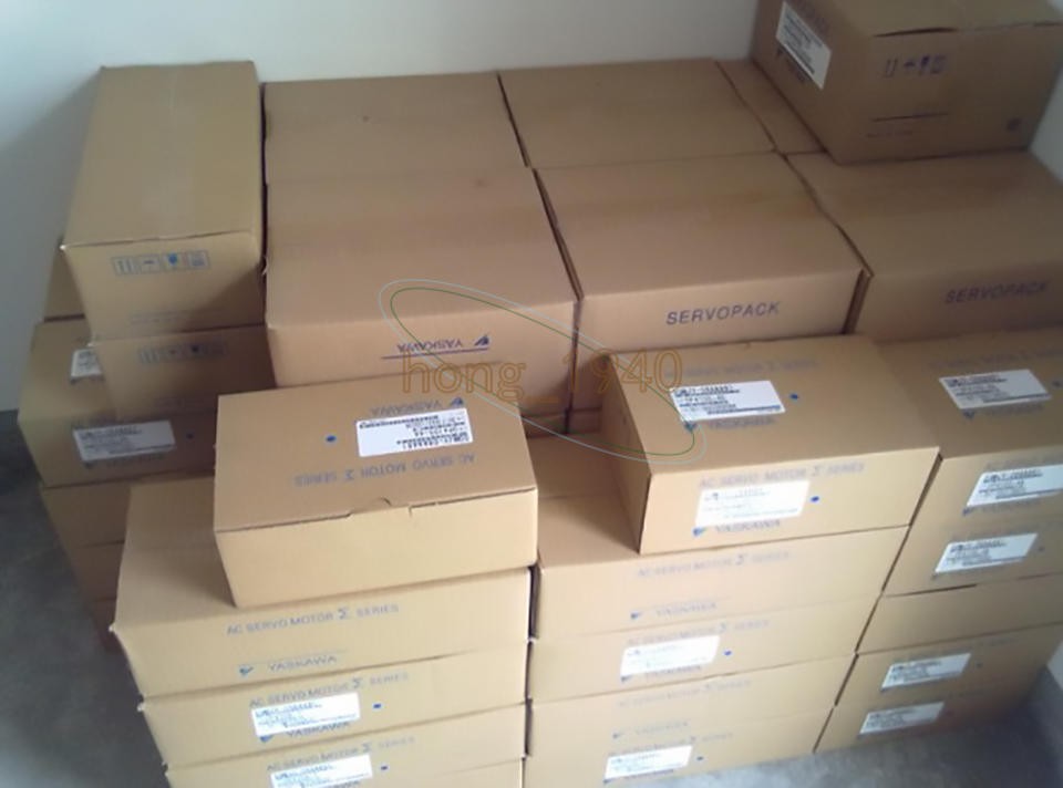 ONE NEW YASKAWA SERVO MOTOR SGD7G-55AFC61