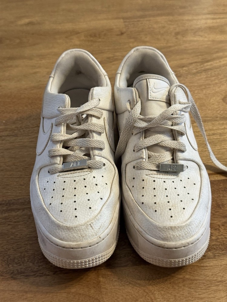 Women's Nike Air Force 1 Low Sage, platform sneaker, White, size 8 women,