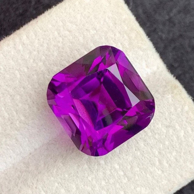 12.15 Carats Pinkish Dark Purple Amethyst Cushion Cut Natural Brazil Gemstone