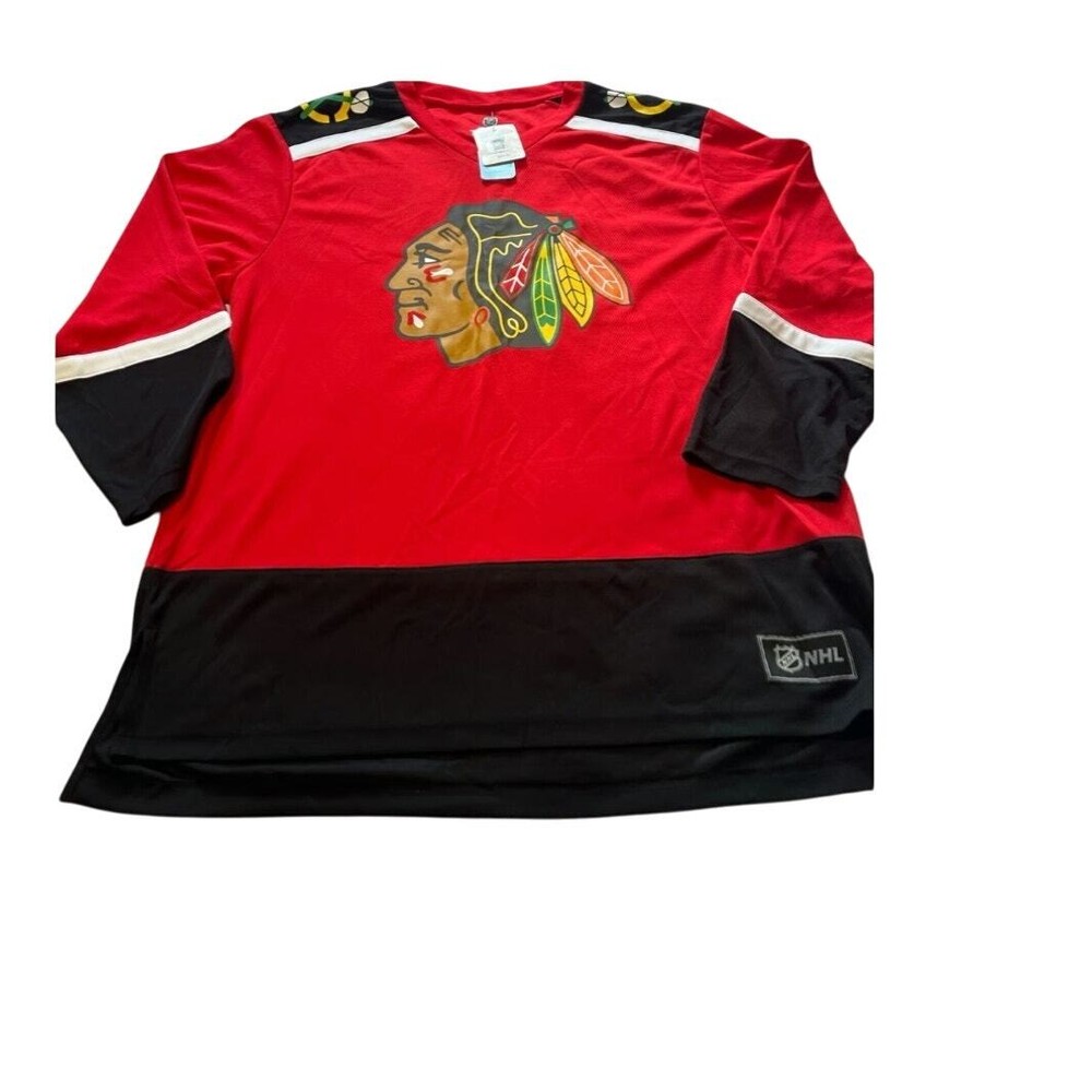 NHL Chicago Blackhawks Jersey Men's Size L Patrick Kane Jersey #88 Authentic