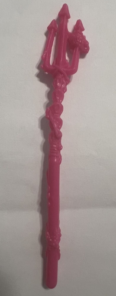 TMNT Creature Black Lagoon Leonardo trident staff Universal Monsters Leo Weapon