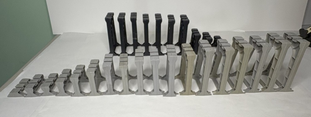 Vintage Lionel Train Trestles Track Rail Supports Bridge Riser Grey Black