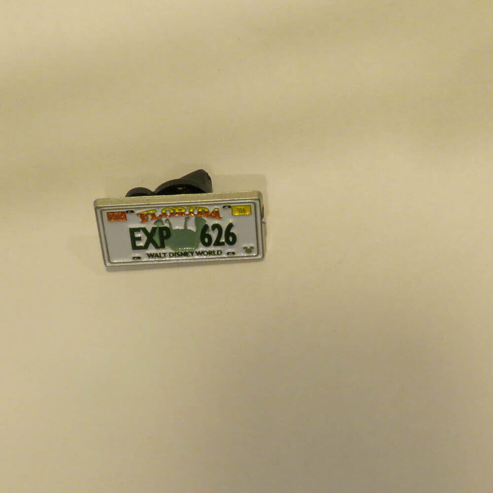 Disney  Cast Lanyard  4  License Plates EXP 626 Pin