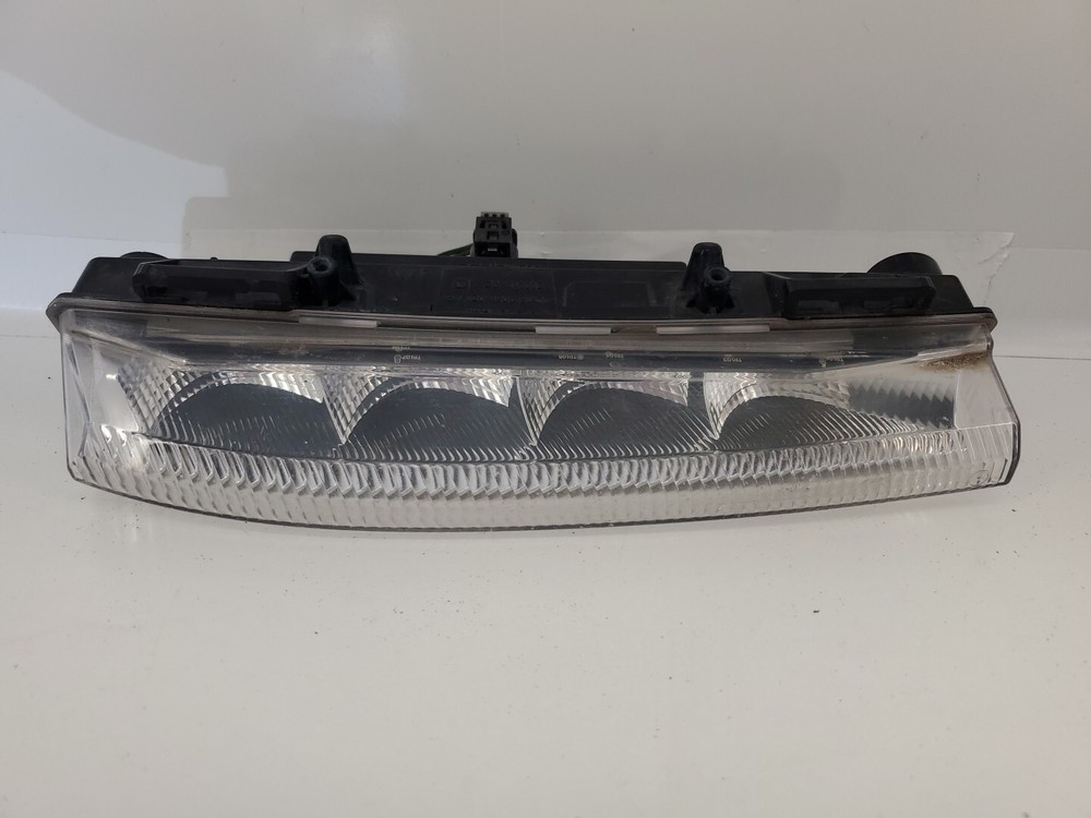 2012-2016 Mercedes-Benz C250 C300 C350 SLK250 Driving Light Lamp Passenger