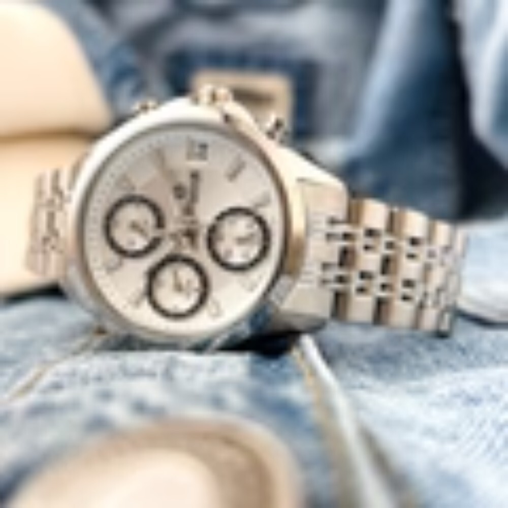 Sveston Elara SV-9375-F 31mm Stainless Steel Watch For Women