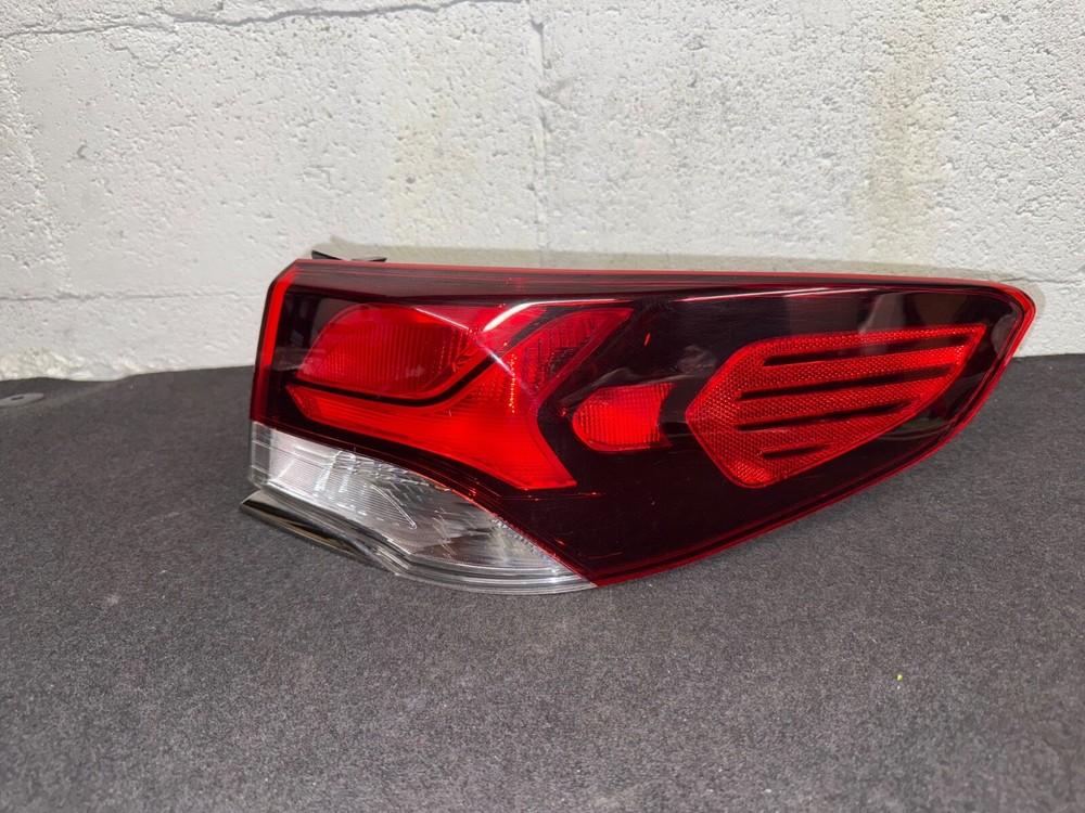 Tail Light For 18-19 Hyundai Sonata RIGHT Side Outer With bulbs Halogen ✅ TESTED