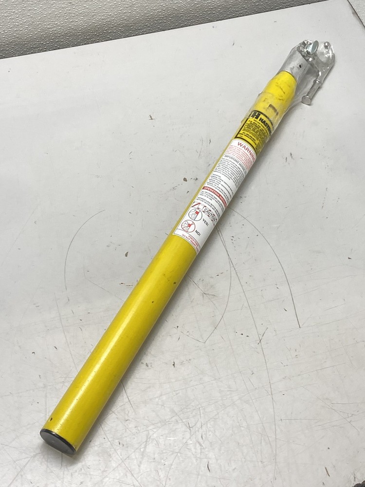 Hastings 8' Telescopic Hot Stick 53-HV-208 Triangular No-Twist Fiberglass Pole