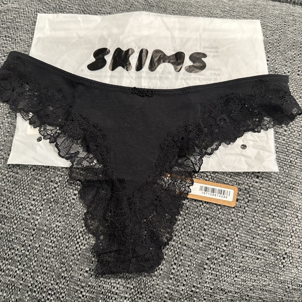 Women’s Black Skims Cotton Lace Dipped Thong Size XS Sexy Anniversary #7145