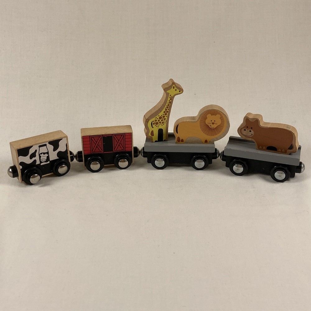 Thomas the Train Wooden Railway Animal Cars Set 7 Pieces Lion Giraffe Milk