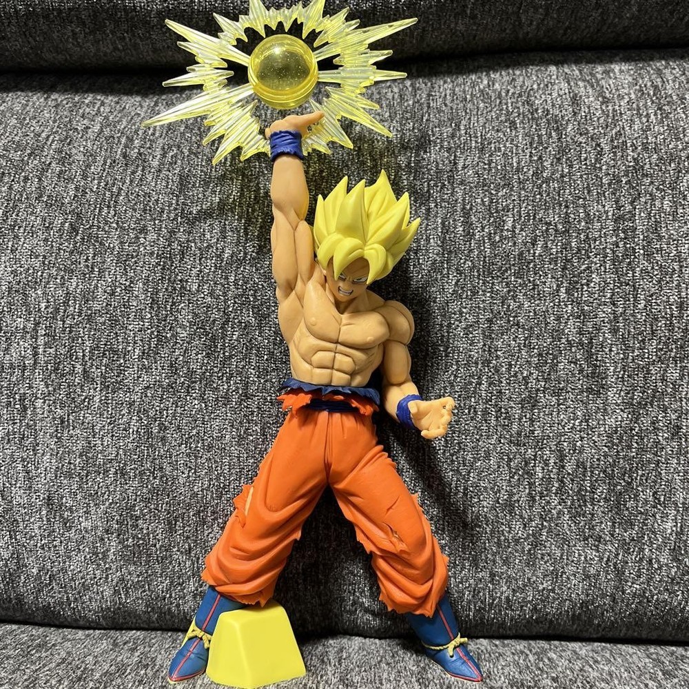 Dragon Ball Goku IV Figure Matte Inked Metal Cooler Set