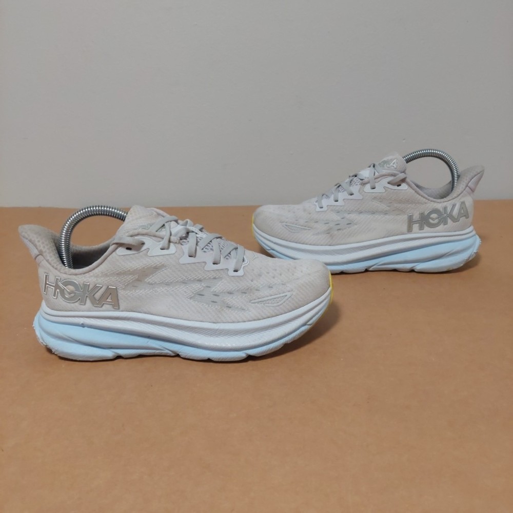 Hoka One One Clifton 9 Shoes Womens  White Running Sneakers 1127896 SIZE 7.5B