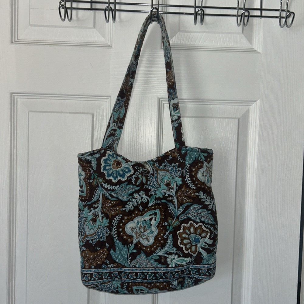 Vera Bradley Women's Med Bucket Tote/purse In Java Blue Floral Quilted Purse Bag