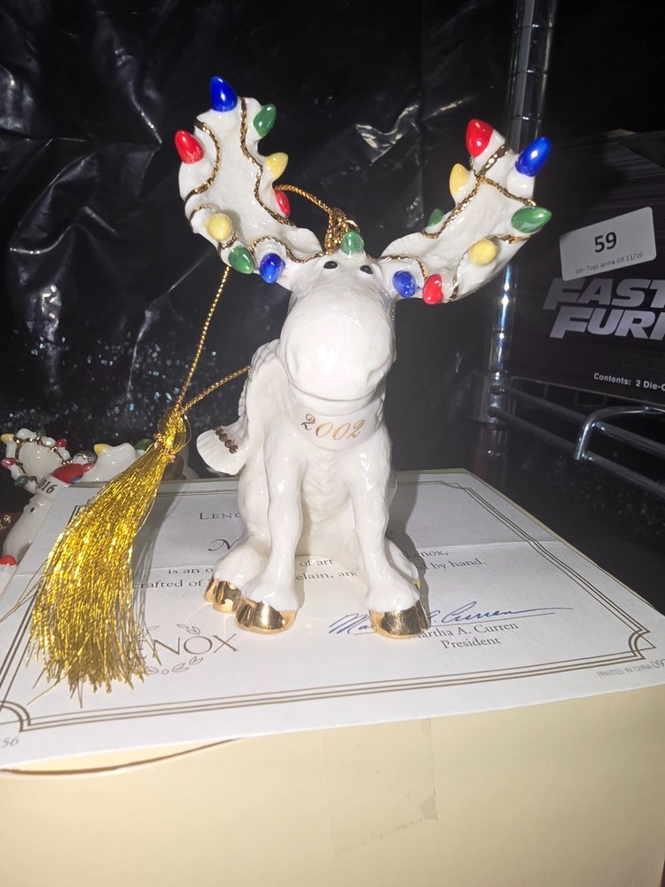 LENOX ANNUAL CHRISTMAS ORNAMENT MARCEL MERRY MOOSE 2002 W/BOX