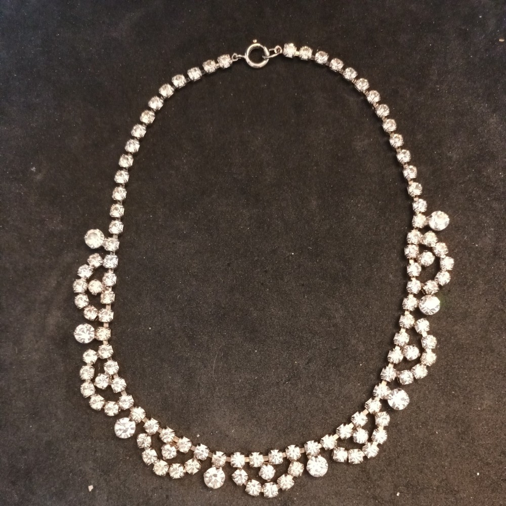 Sparkly Rhinestones Necklace 15in (375)