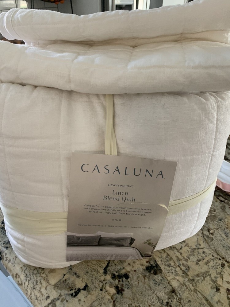 King Heavyweight Linen Blend Quilt - Casaluna+2 King  Shams ,White