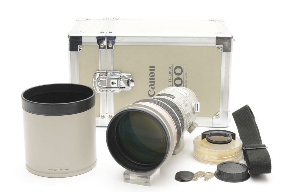 Near Mint Canon EF 300mm f/2.8 L USM Ultrasonic Telephoto Lens Japan