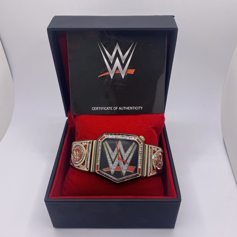 2018 WWE World Heavyweight Champion Title Belt Watch RARE Needs Battery W/ COA